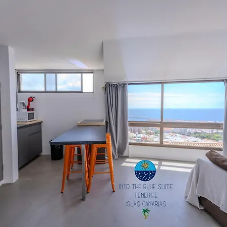 Into The Blue 아파트 *