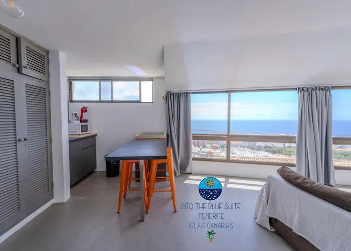 Into The Blue Appartement *