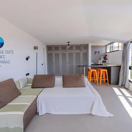 Into The Blue Santa-Cruz de Ténérife