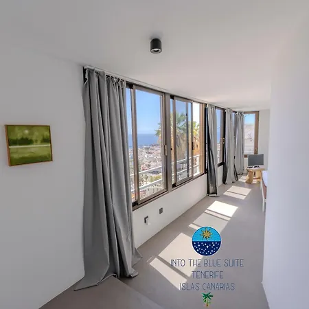 Into The Blue Apartment *
